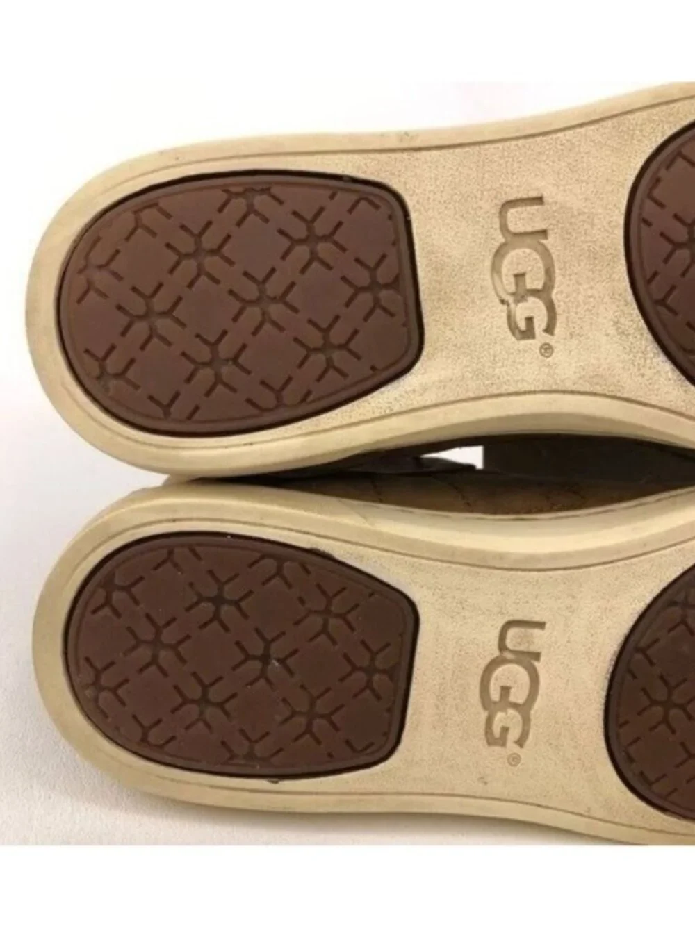 UGG Hollyn Deco Quilt Ankle Boots 8